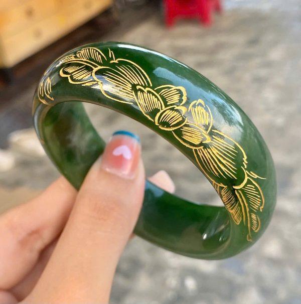 ngọc bích khắc