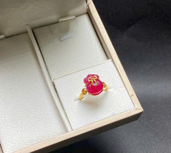 nhẫn túi tiền ruby