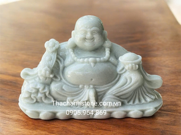 Di lặc ngồi đá trắng tự nhiên