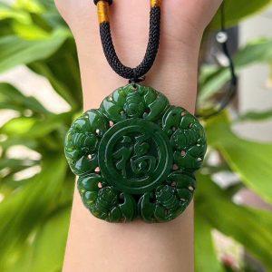 Mặt dơi ngũ phúc đá ngọc bích