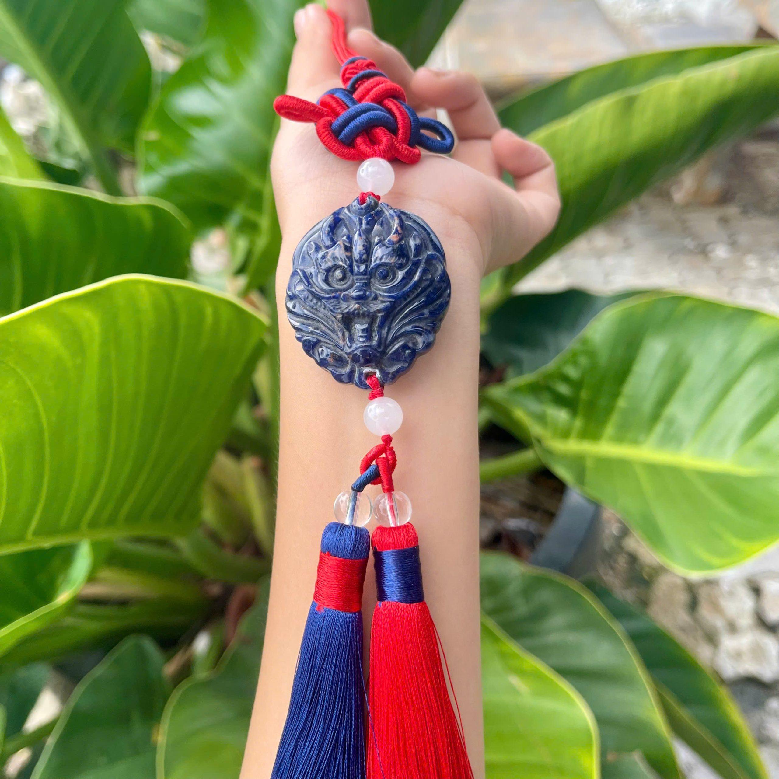 z7101801818321_62d1ea2595e9da2f8031b0bc4a77deaf khánh treo xe mặt rồng xanh