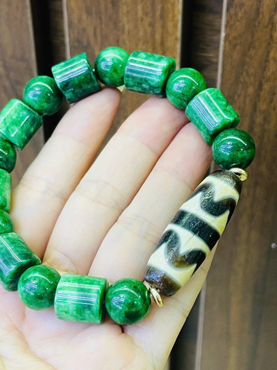z7175606681983_f563129de5f525d7ccb496cb44d85ef3 Vòng tay Dzi đá sơn thủy size Nam