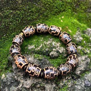 Vòng tay Dzi tây tạng 9 mắt