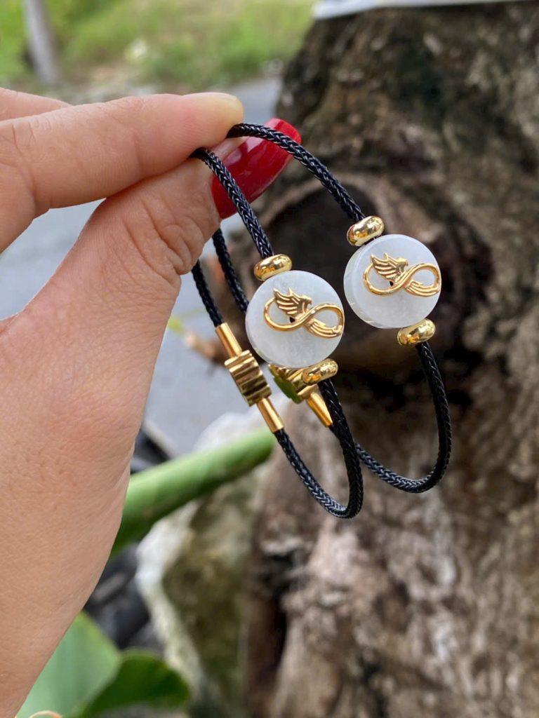 Vòng tay Ngọc Trăng Non