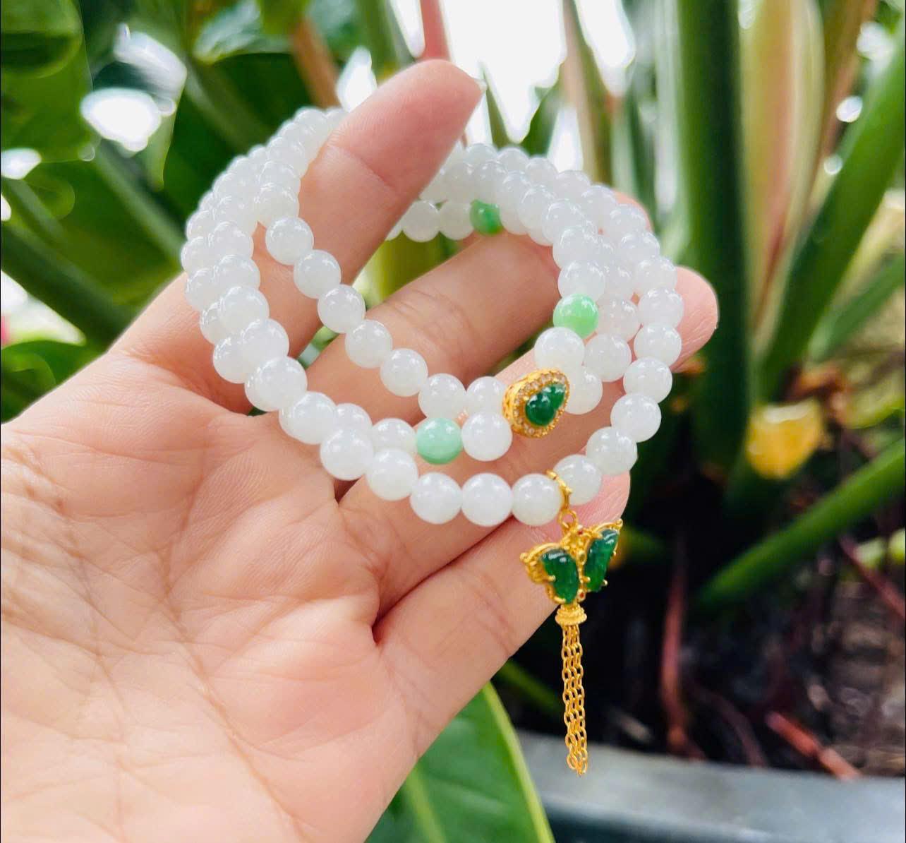 z7268064501406_bfb28a64306d4b4079e5dfe18055232d Chuỗi Bạch Ngọc Type A 6mm Mix Charm Phỉ Thúy – Thiết kế Quấn 3 Vòng Sang Trọng, Thuần Khiết và Đậm Chất Phong Thủy