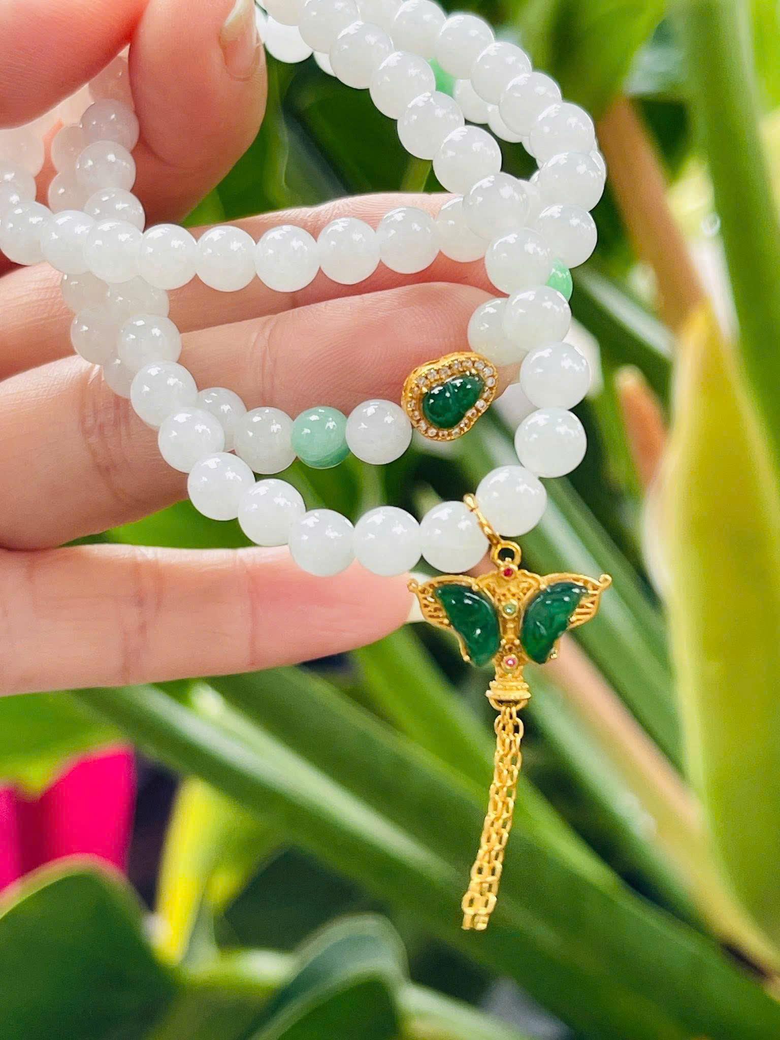 z7268064513794_2ab5f7b2f483e6c7faf8a1945739cd72 Chuỗi Bạch Ngọc Type A 6mm Mix Charm Phỉ Thúy – Thiết kế Quấn 3 Vòng Sang Trọng, Thuần Khiết và Đậm Chất Phong Thủy