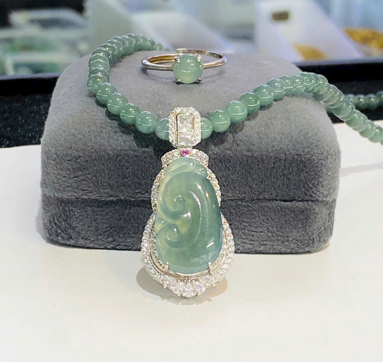 z7305355330087_4cc4420ec7a322880e30ed05f80e341e Set Chuỗi Lam Ngọc 4.8 Li + Mặt Như Ý + Nhẫn