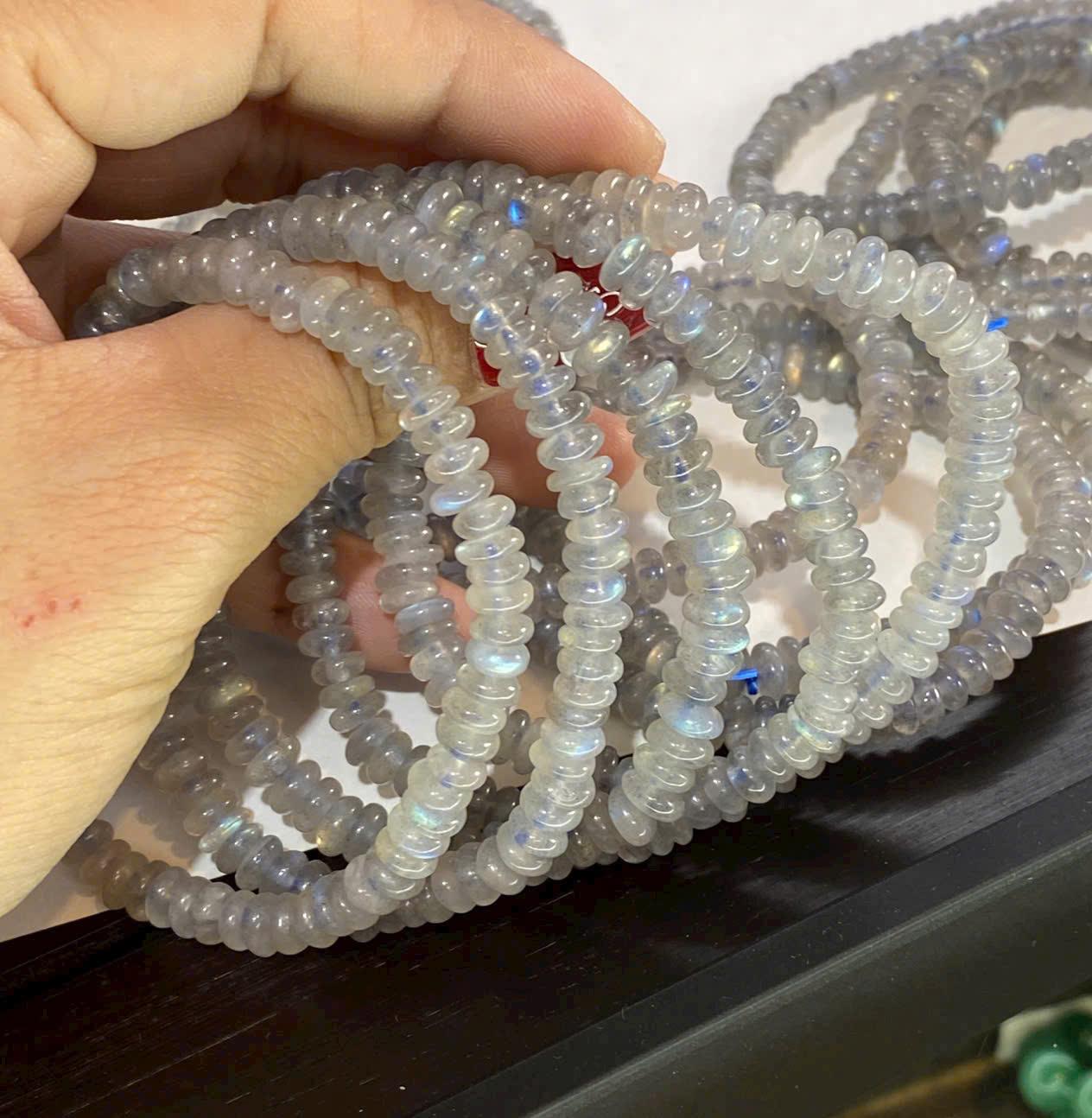 z7312597678423_2bbba031b1c8c1858f476d1618c2336b Lựa chọn Hắc Nguyệt Quang tại Thạch Anh Stone – Đảm bảo đá thật, ánh quang đẹp và chất lượng vượt trội