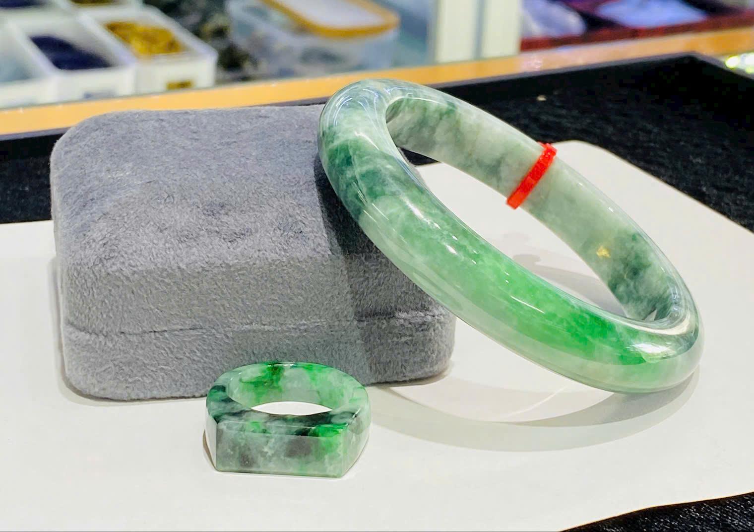 z7319330048325_8e47ac840ba6d7ae69a08c465aadfa27 Set nhẫn + Vòng Ngọc Myanmar Type A