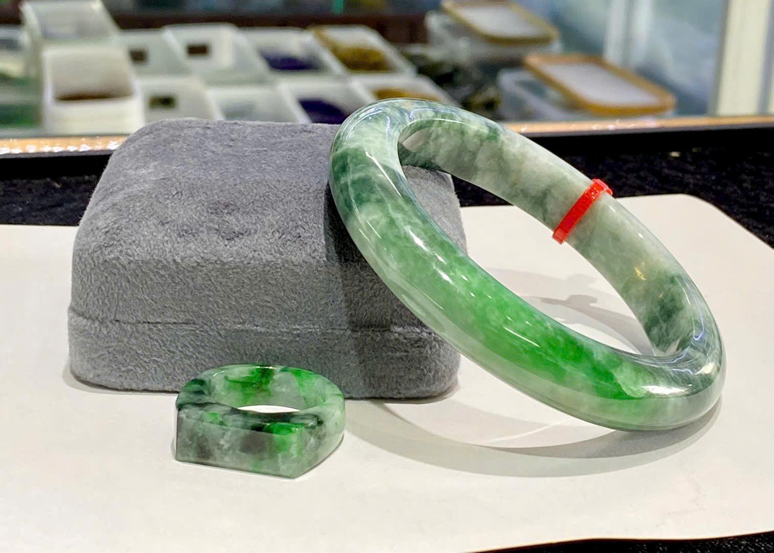 z7319330053626_ee6ada1ca7c70be870d42d8f32beed5f Set nhẫn + Vòng Ngọc Myanmar Type A