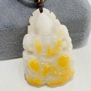 Vẻ đẹp thanh khiết và thần thái của Quan Âm ngọc hoàng phỉ