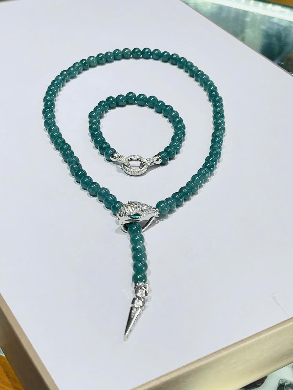 z7399055109021_7d933b66348d92d7e29c979c6b7cc85e Set lam ngọc rắn Type A size 6.8li