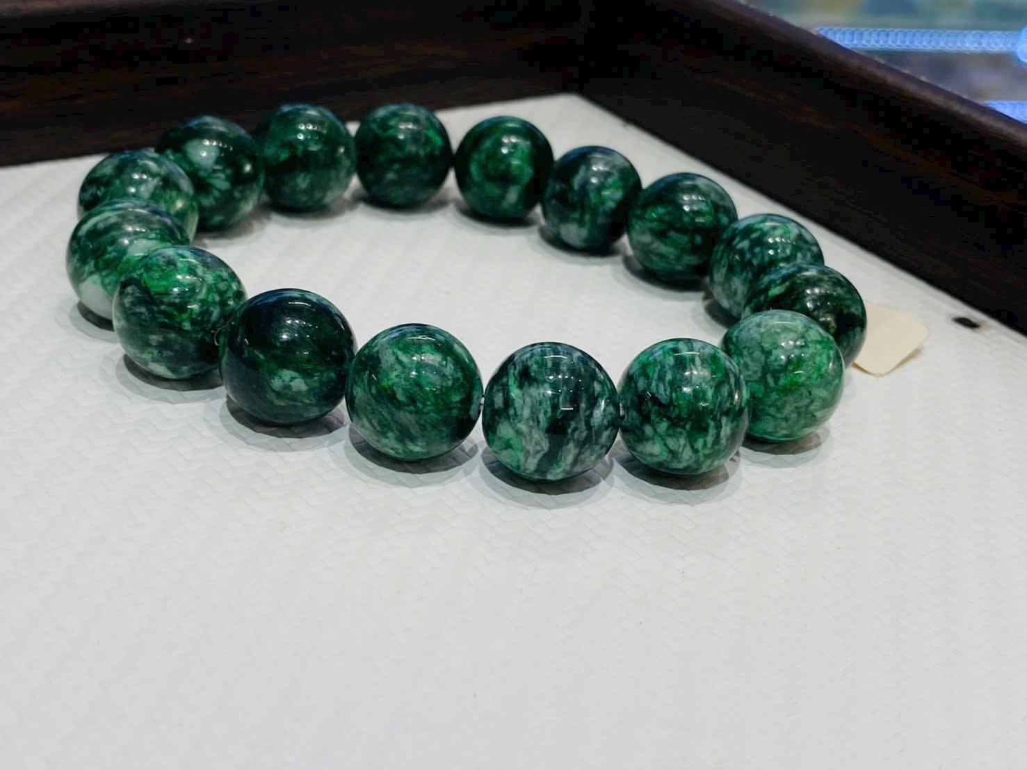 z7570010636202_4edfa1c35a9e857b71c84f6a4c965457