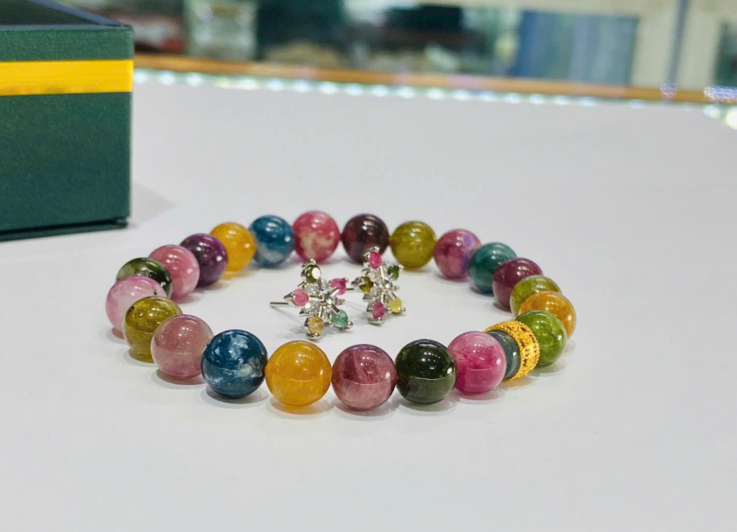 z7649862248078_95bb5f2fa9192a47ac82fdc94e317c5e