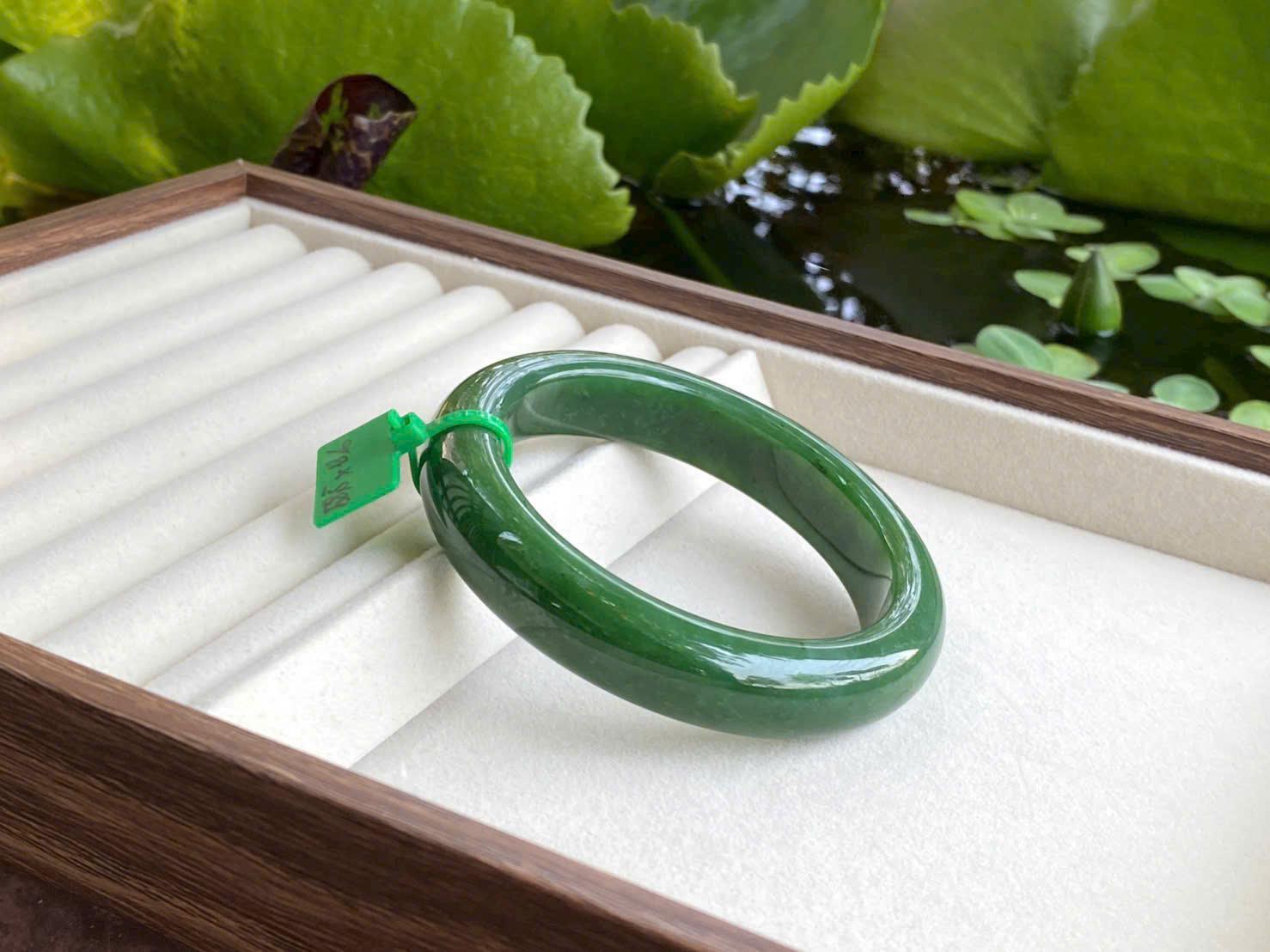 z7700802890111_4eecff2727f65a98b7a35ef4223cbe23