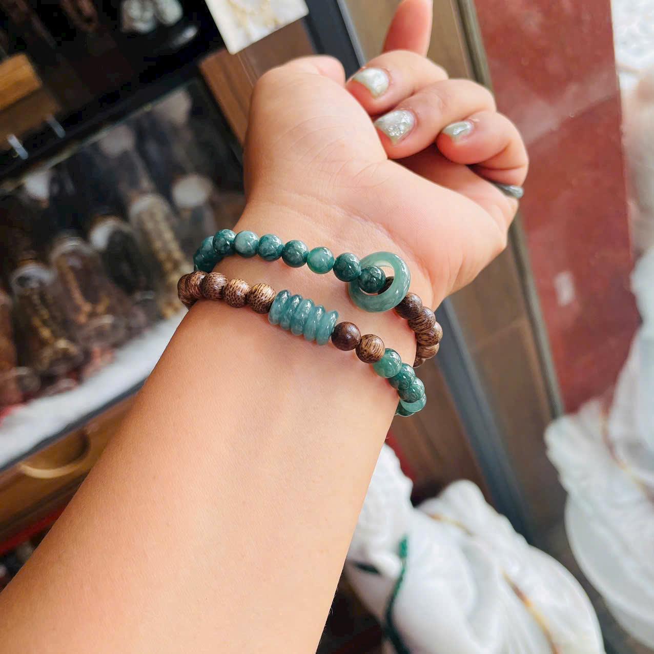 z7707379555290_12aa472617db18d8b94626ddcc4e2749